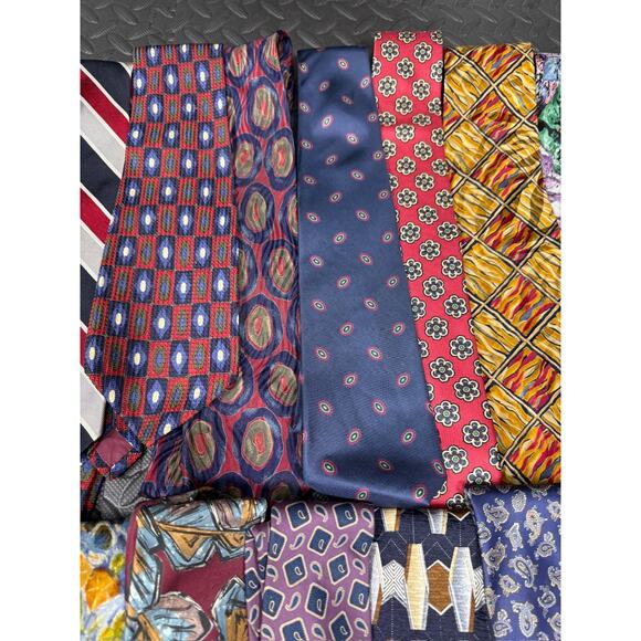 Lot of 50 Groovy Ties: Mostly Silk, Classic Mix J. Garcia Alfani Dior Everything - Picture 7 of 11